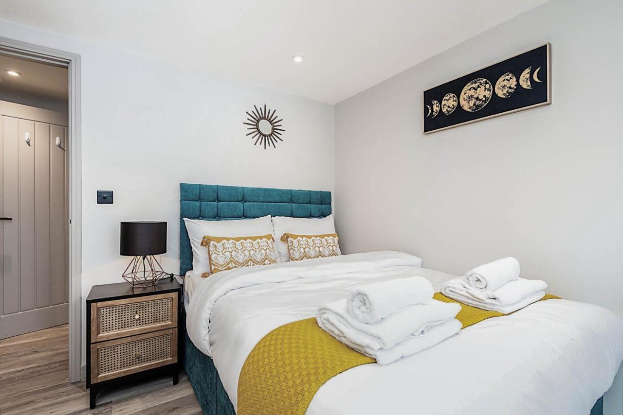 The Burton Penthouse By Fortuna Property Cheltenham Kültér fotó
